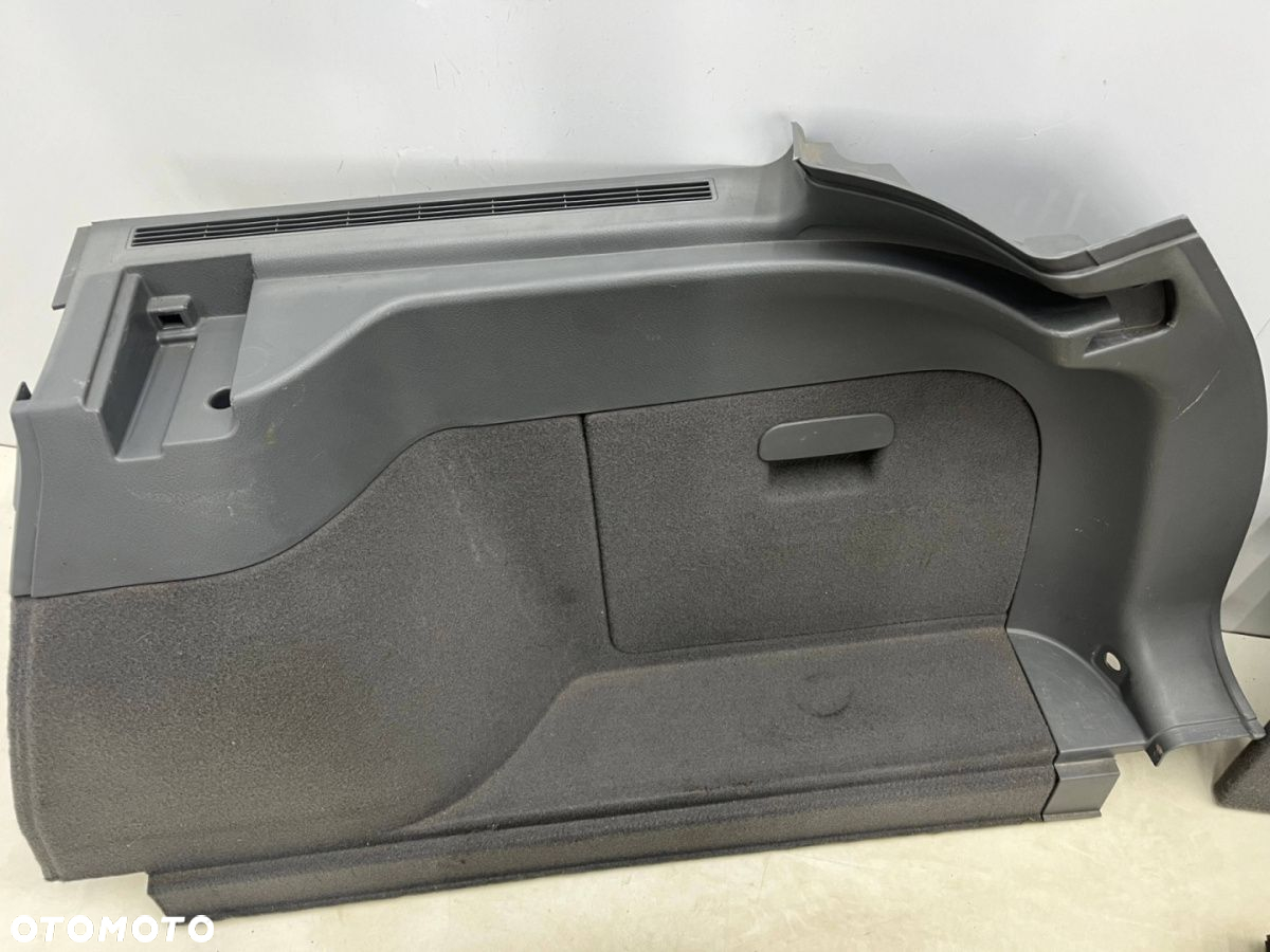 Tapicerka Chevrolet Nubira III J200 KOMBI 05-12r wykładzina wkład dywan schowek boczki bagażnika KPL - 3