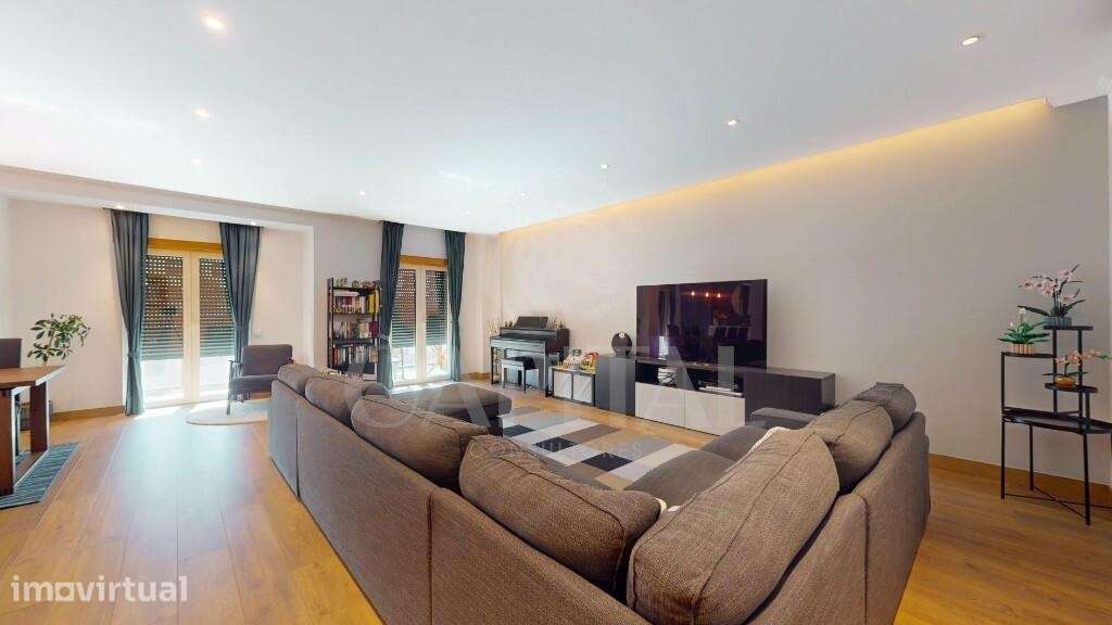 Excelente T4 Duplex, no Forte da Casa - Grande imagem: 2/54