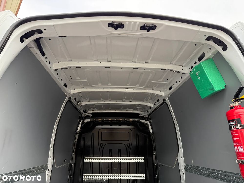 Renault Master L2H2 - 11