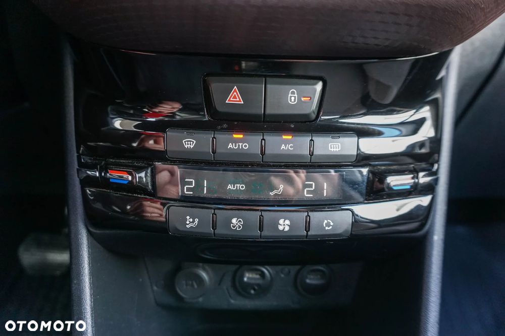 Peugeot 2008 e-HDi FAP 92 ETG6 STOP & START Allure - 18