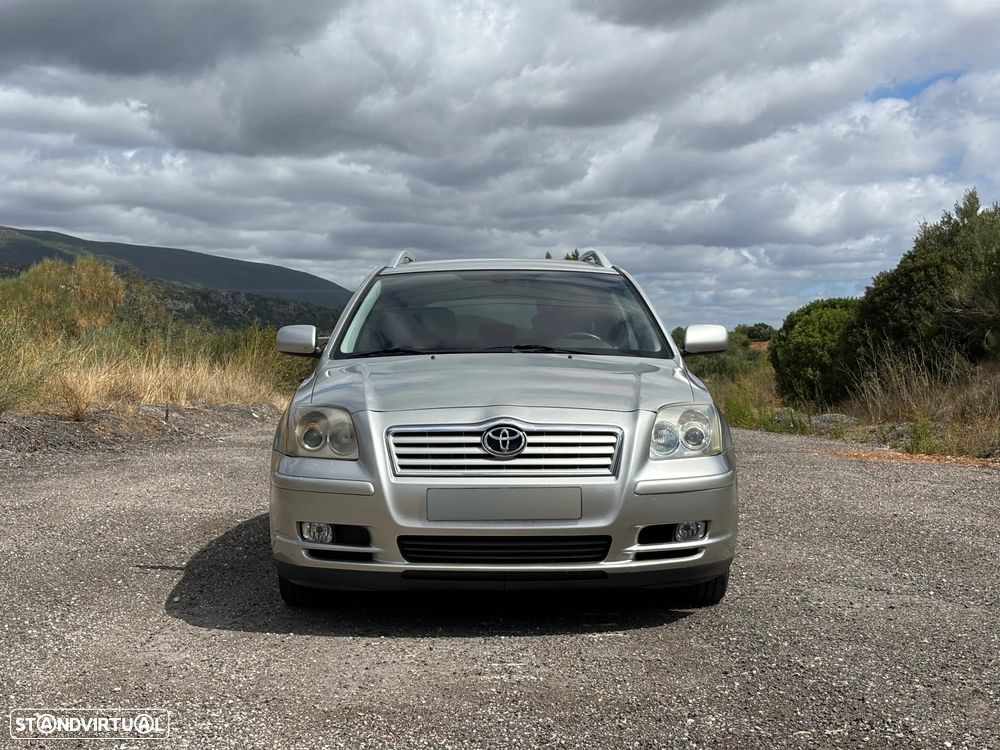 Toyota Avensis SW 2.0 D-4D - 2