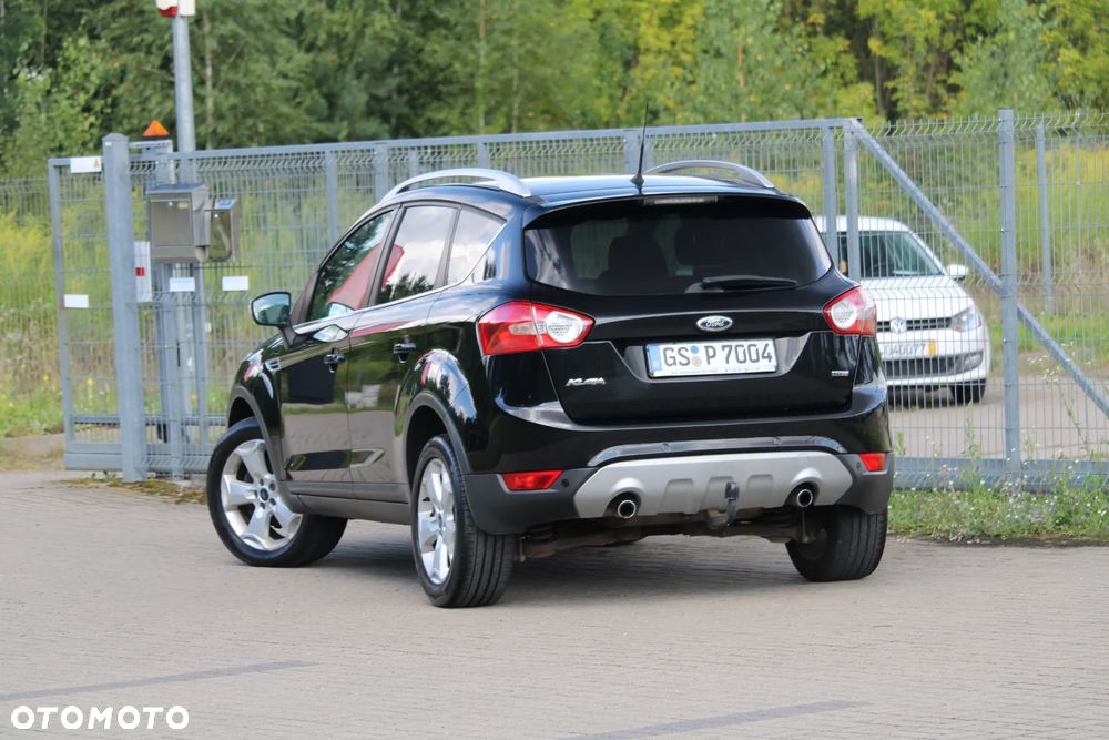 Ford Kuga 2.0 TDCi 2x4 Titanium - 10