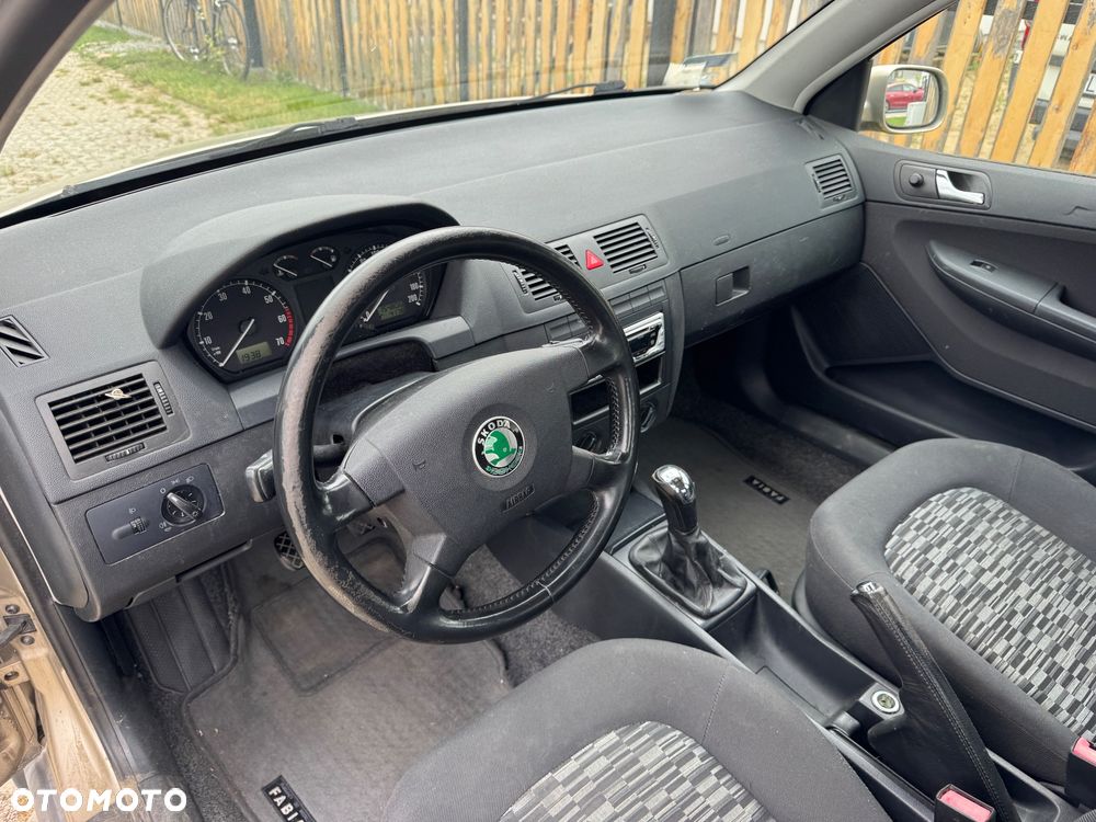 Skoda Fabia 1.4 16V Classic - 8