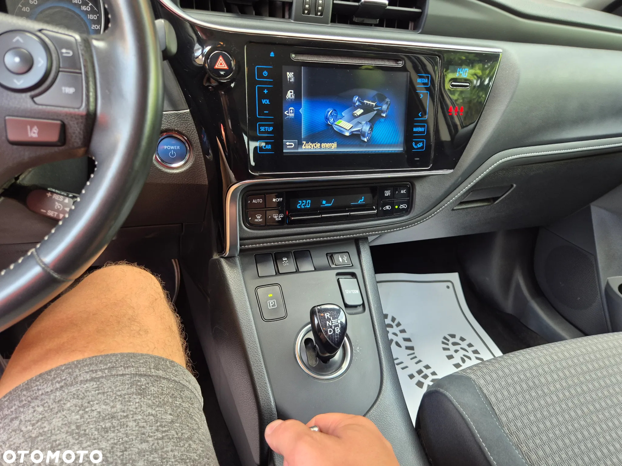 Toyota Auris 1.8 VVT-i Hybrid Automatik Design Edition - 16