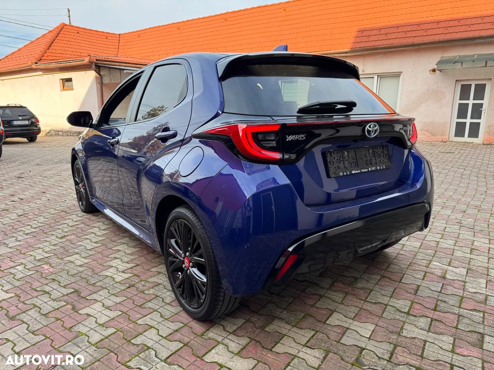 Toyota Yaris Hybrid 1.5 VVT-i Tokyo Pop-Out - 2