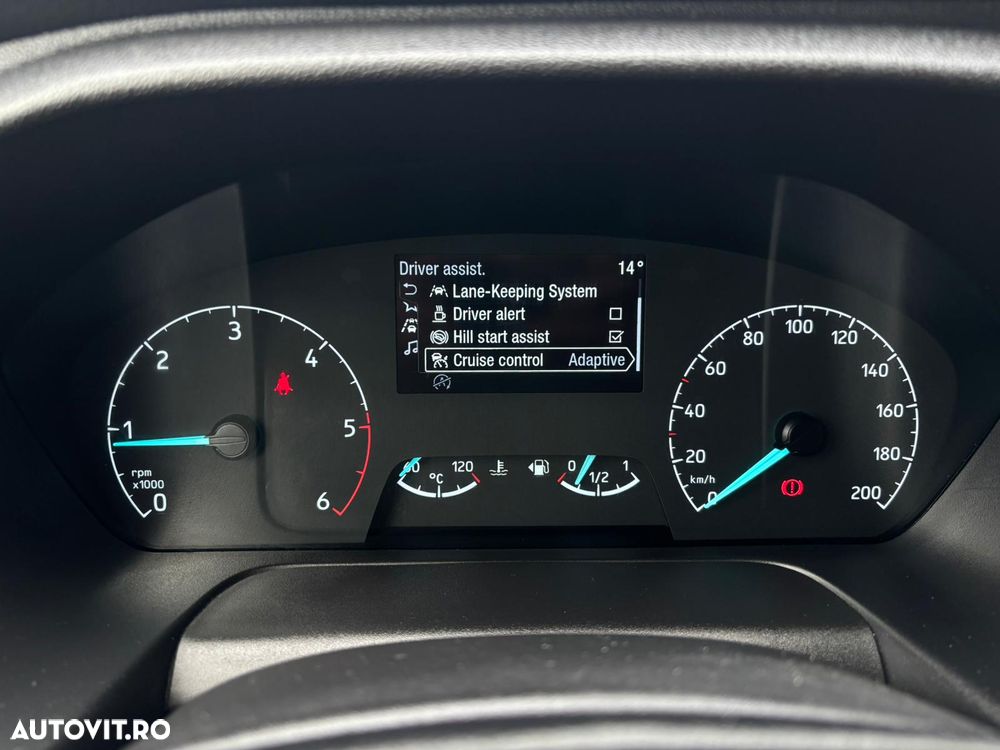 Ford TRANSIT CUSTOM - 18