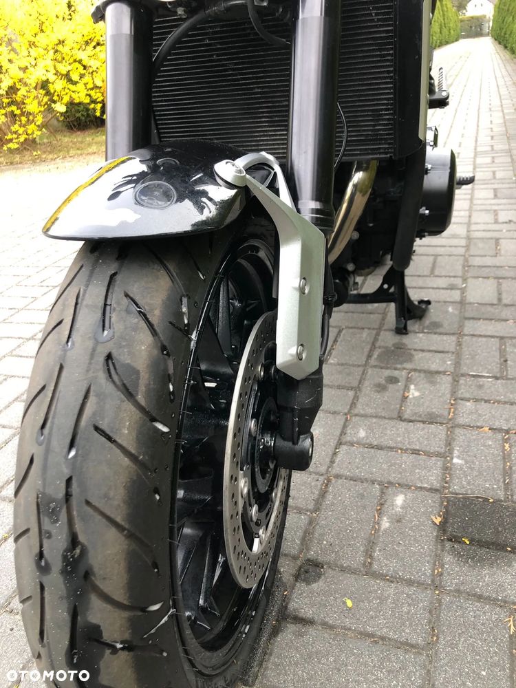 Kawasaki Z 900 RS - 15