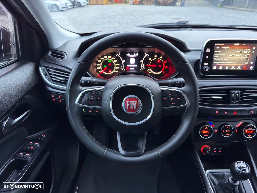 Fiat Tipo Station Wagon 1.6 M-Jet Lounge - 21