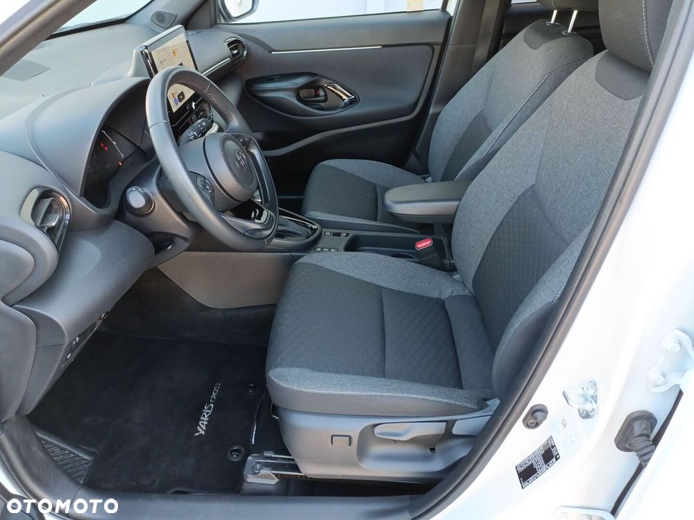 Toyota Yaris Cross - 10
