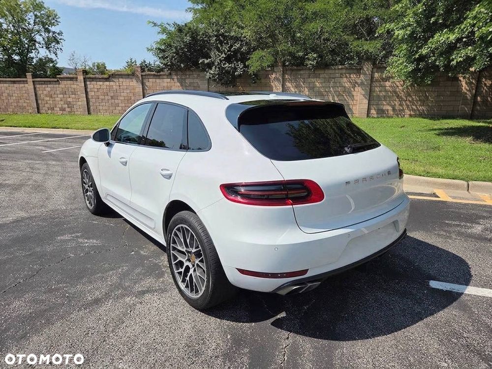 Porsche Macan - 4