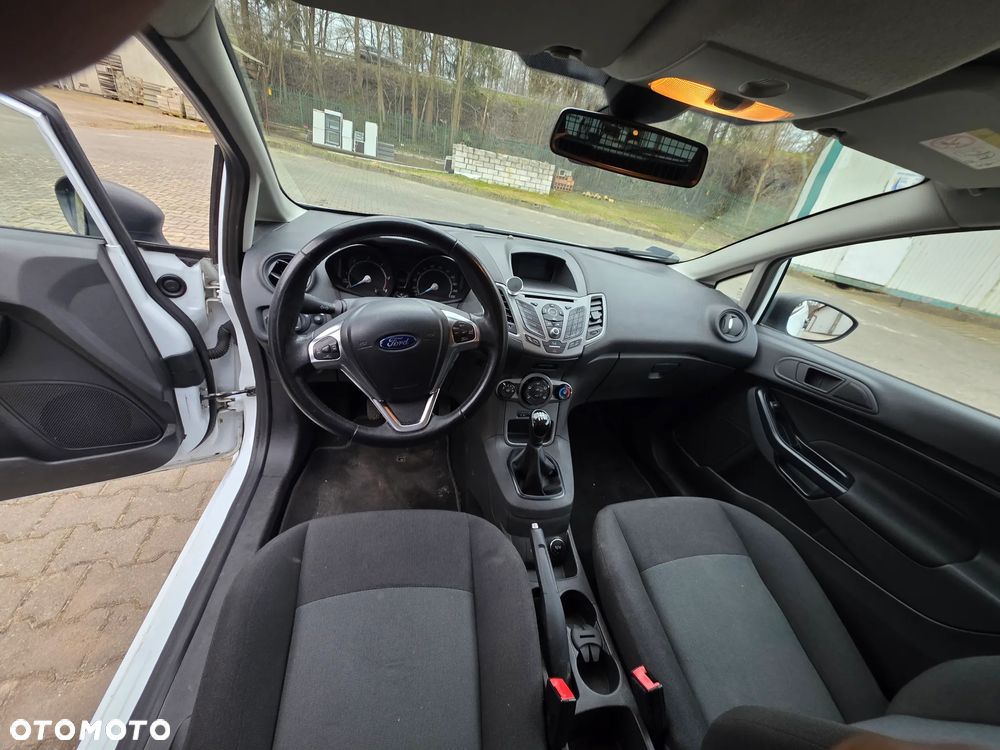 Ford Fiesta 1.5 TDCi Celebration - 19