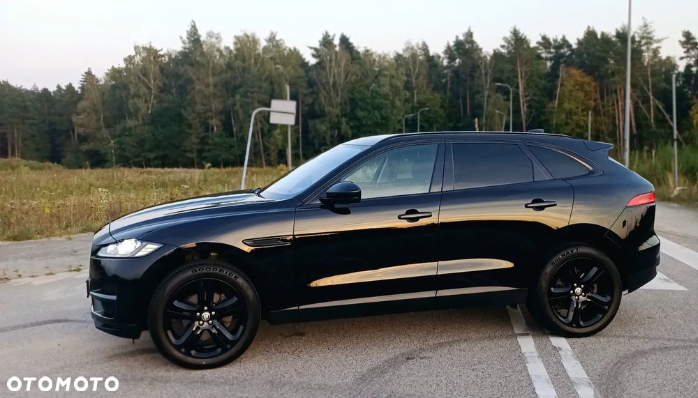 Jaguar F-Pace - 1