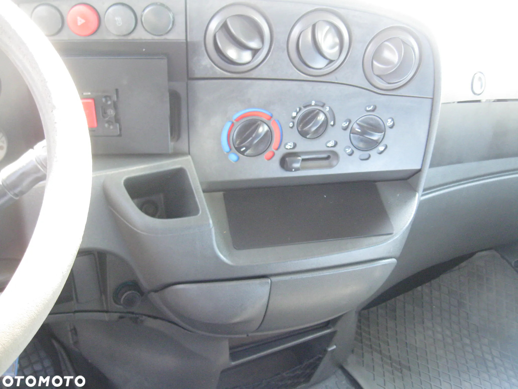 Iveco DAILY 35C. ORYGINALNA  WYWROTKA NA 3- STRONY Z WŁOCH. - 8