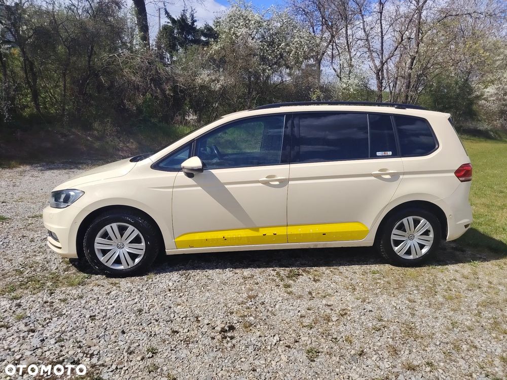 Volkswagen Touran - 3