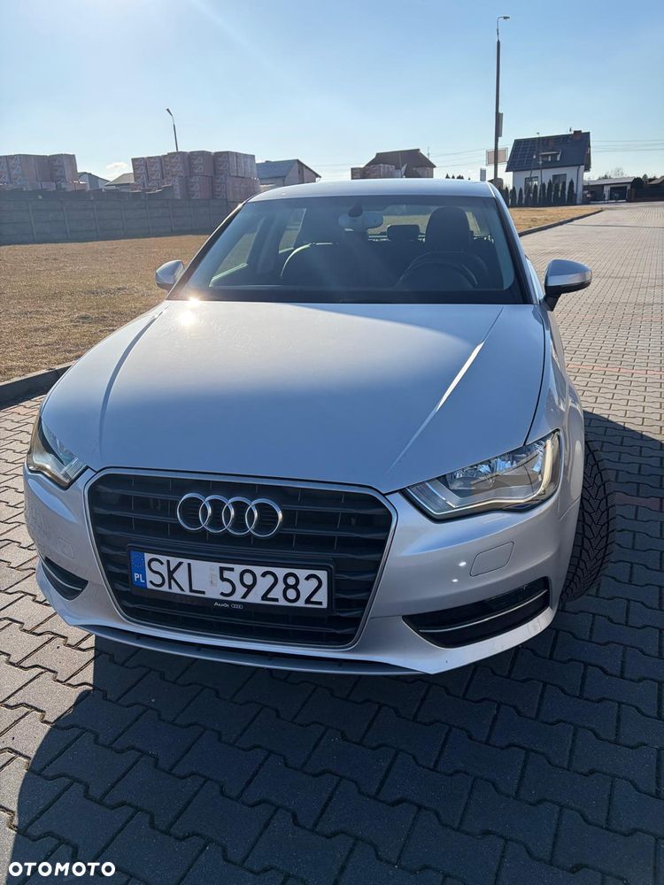 Audi A3 Sportback 1.4 TFSI Ambiente - 3