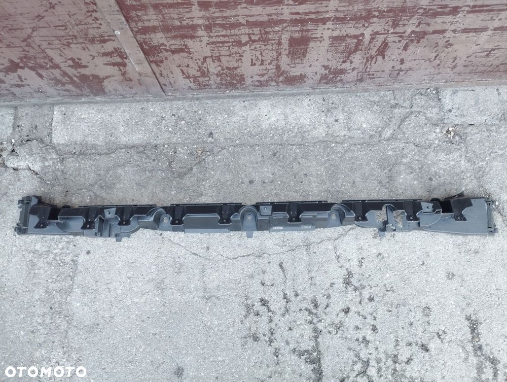 Ślizg zderzaka tył Audi Q8 4M8 4M8807458 - 1