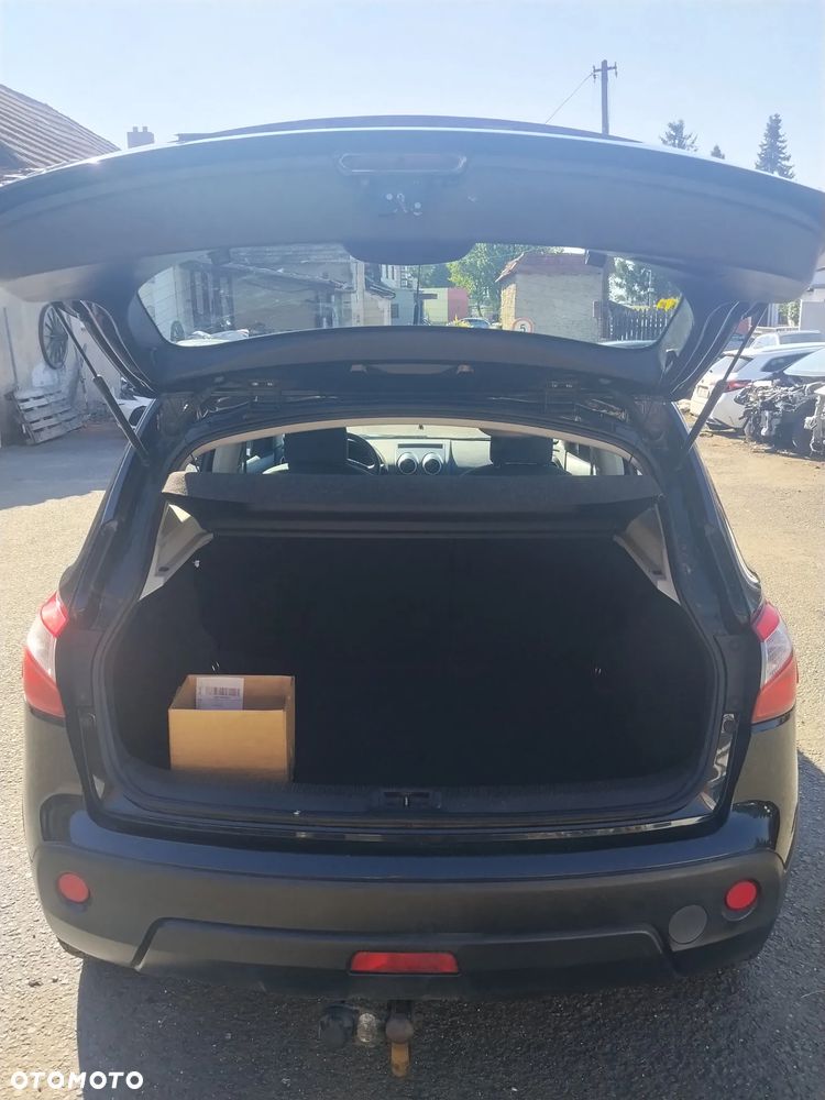 Nissan Qashqai - 14