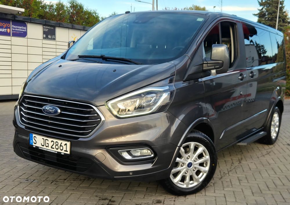 Ford Tourneo Custom - 4