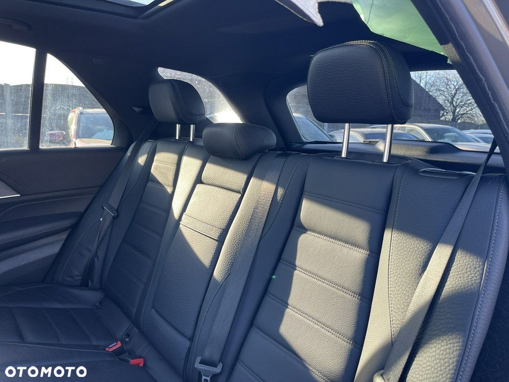 Mercedes-Benz GLE 400 d 4Matic 9G-TRONIC AMG Line - 12
