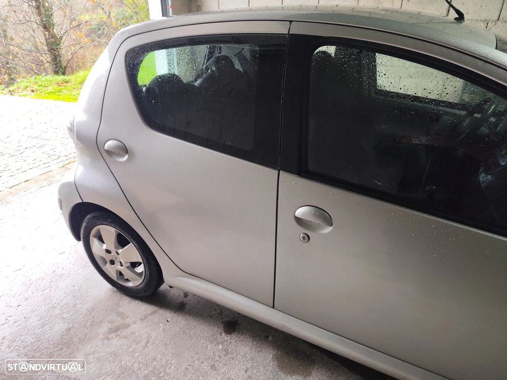 Toyota Aygo 1.0 + AC - 6