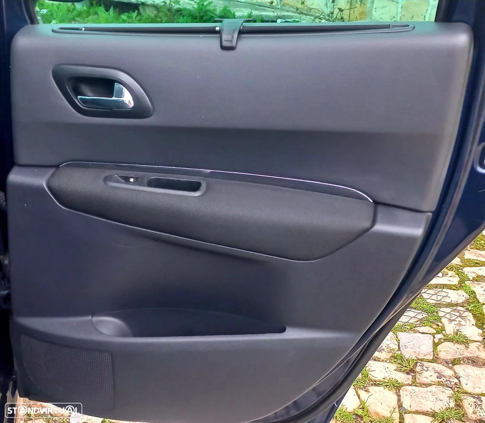 Peugeot 3008 1.6 HDi Sport - 17