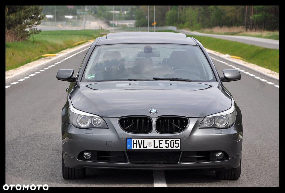 BMW Seria 5 525i - 9