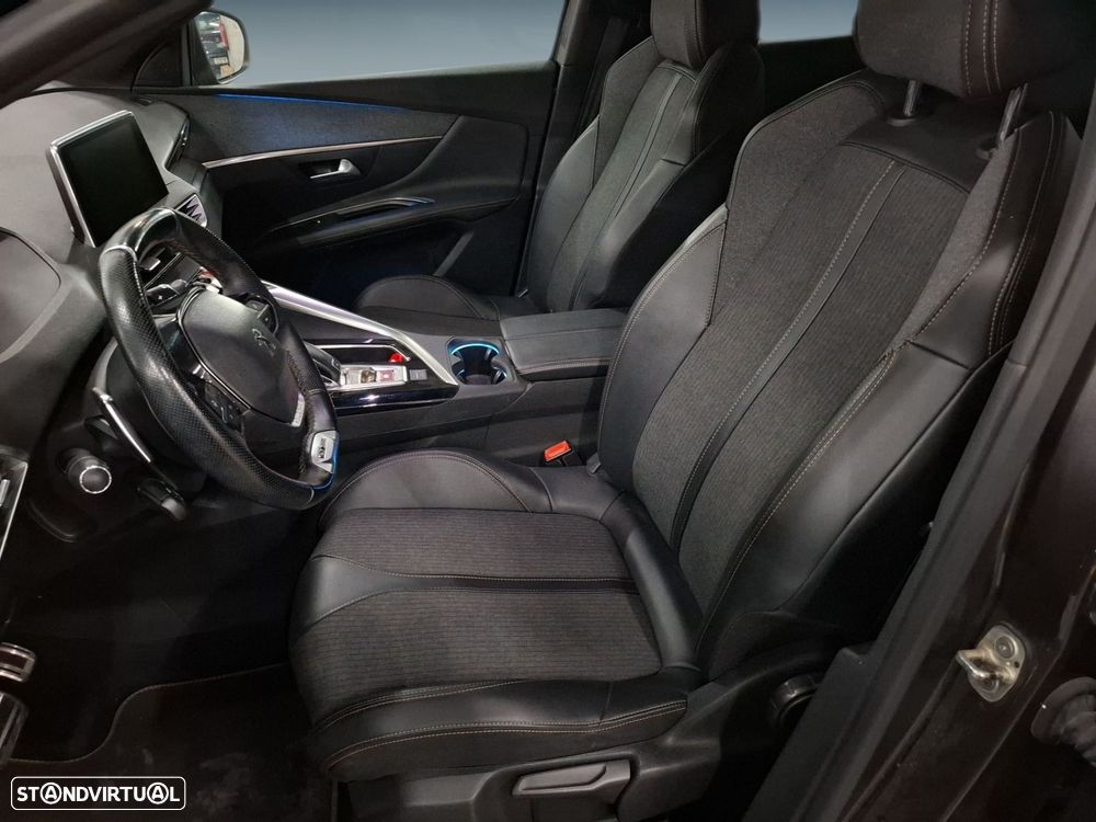 Peugeot 3008 1.5 BlueHDi GT EAT8 — fotografia 11