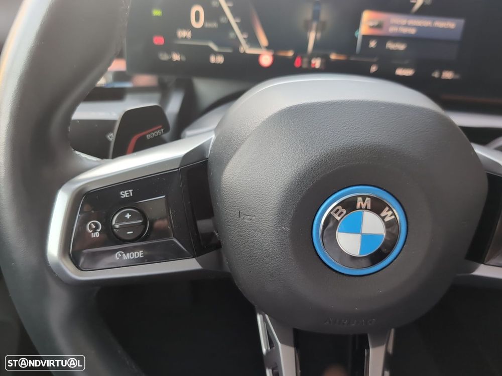 BMW i5 xDrive40 Edição Desportiva M - 27