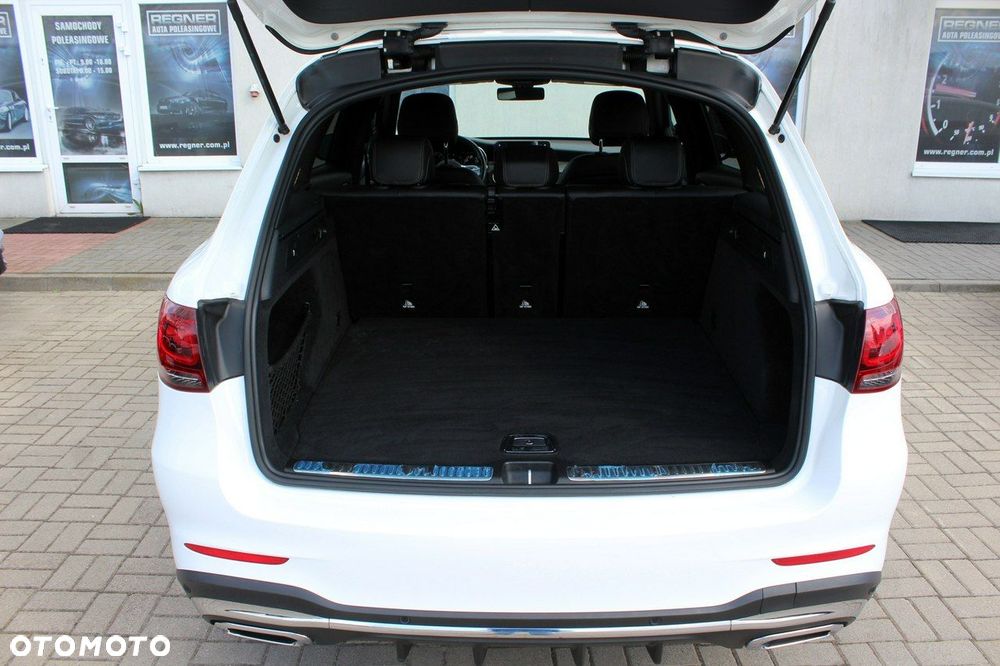 Mercedes-Benz GLC - 9