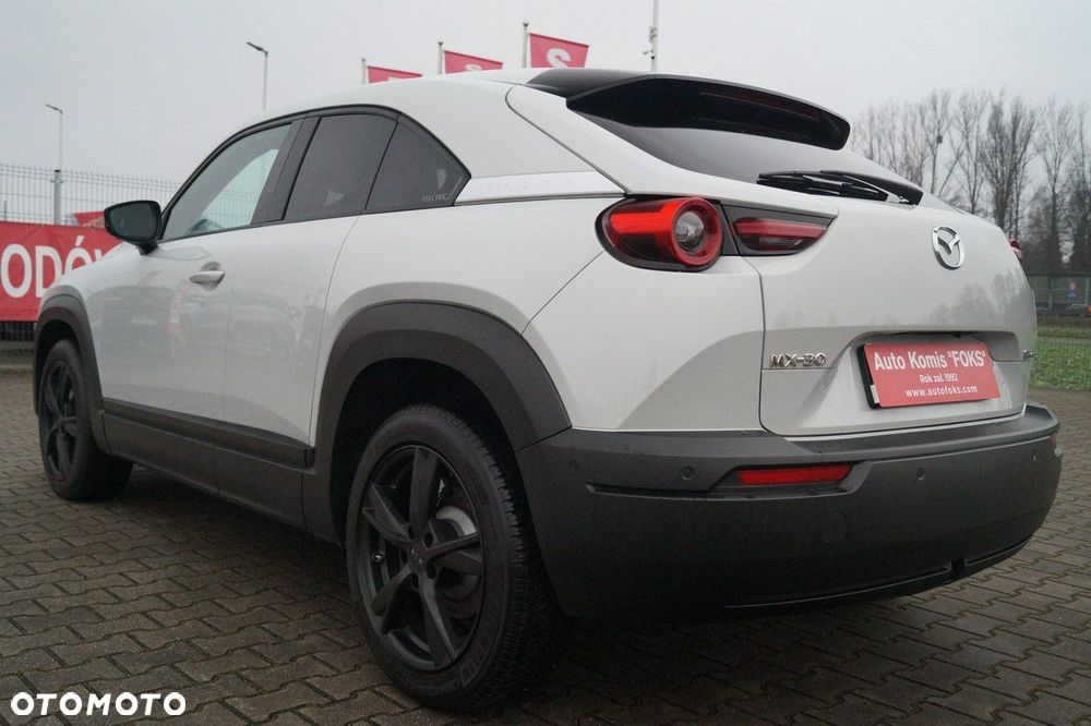 Mazda MX-30 - 10