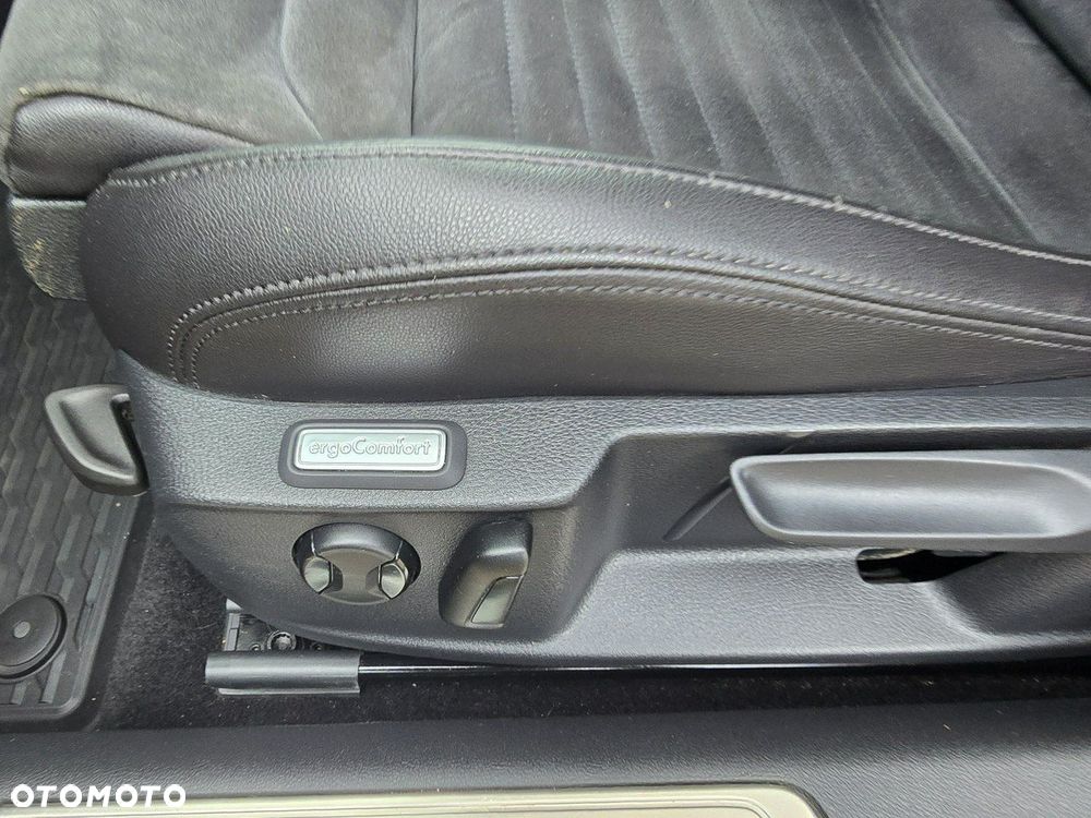 Volkswagen Passat 2.0 TDI BMT Highline - 8