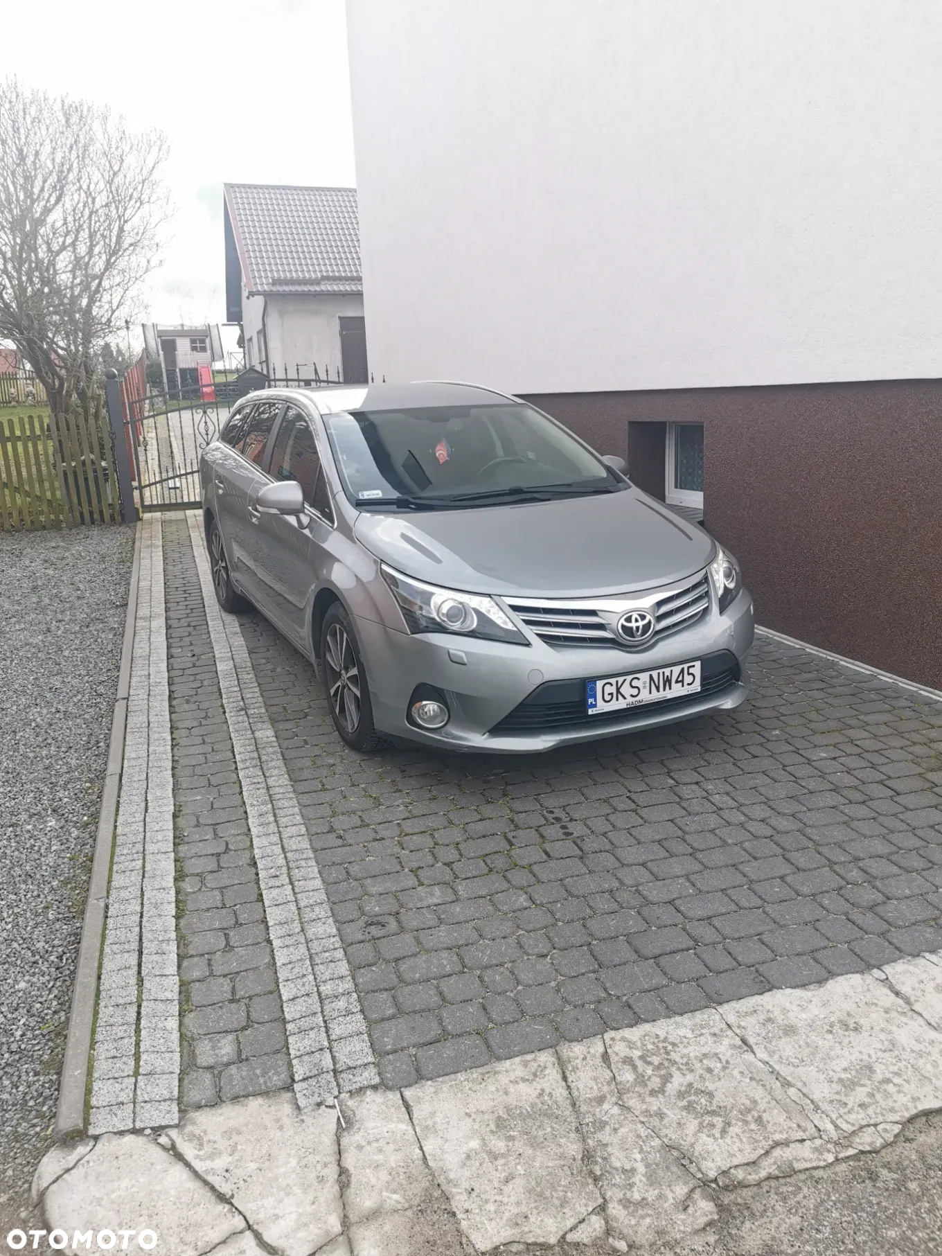 Toyota Avensis 2.0 D-4D Premium - 6