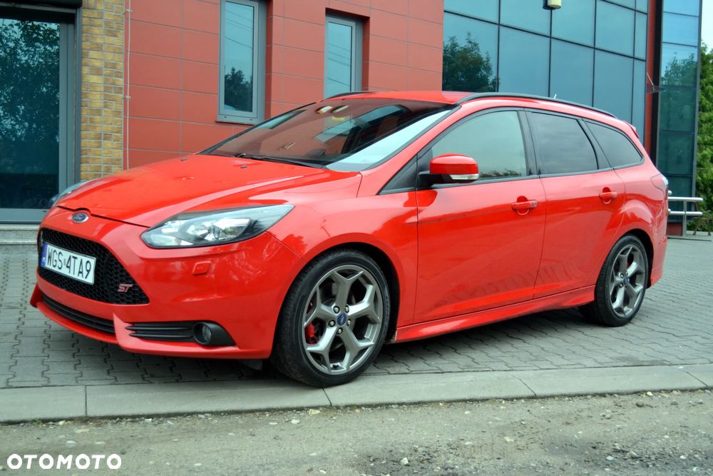 Ford Focus 2.0 EcoBoost ST mit Leder-Exclusiv-Paket - 14