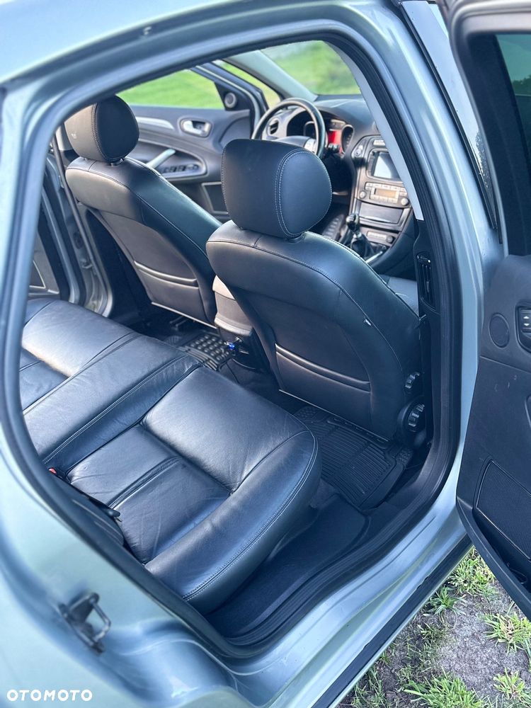 Ford Mondeo 2.5 Ghia X - 12