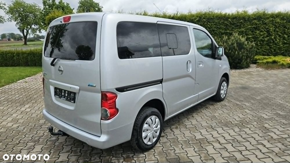 Nissan NV 200 Evalia - 12