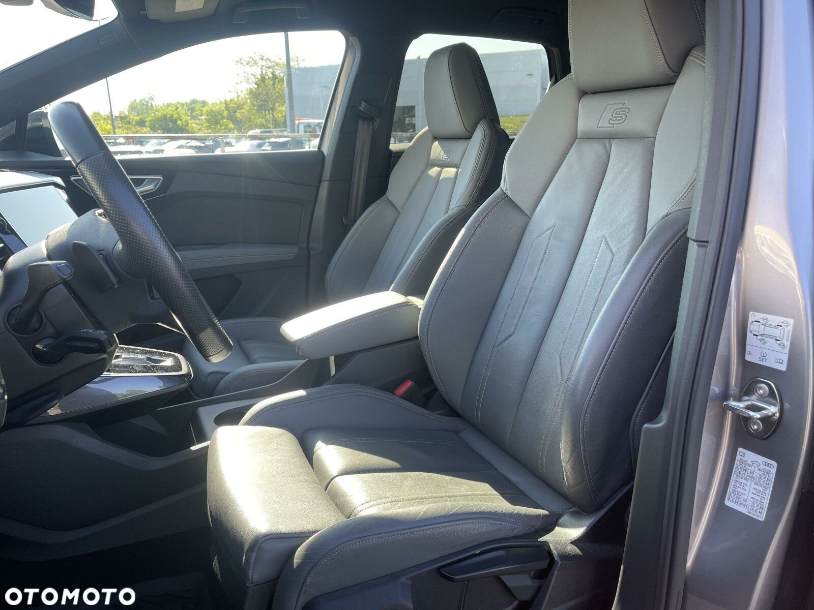 Audi Q4 e-tron - 12