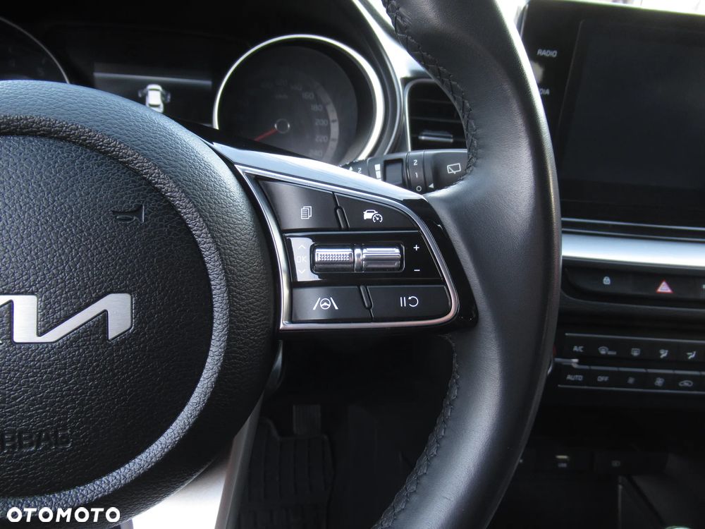 Kia Ceed 1.5 T-GDI M - 14
