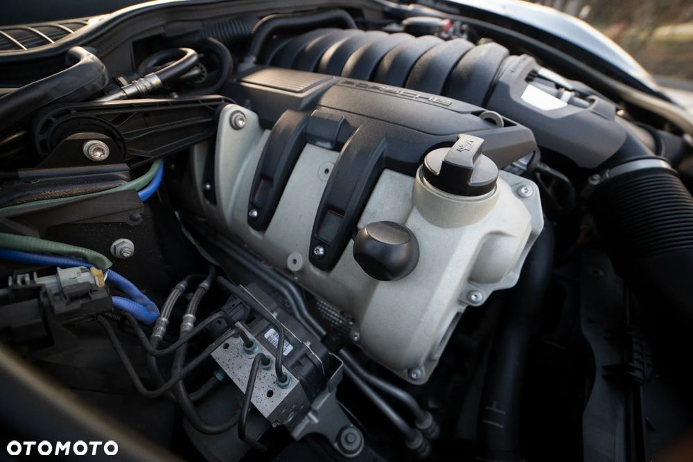 Porsche Panamera 4S PDK - 13