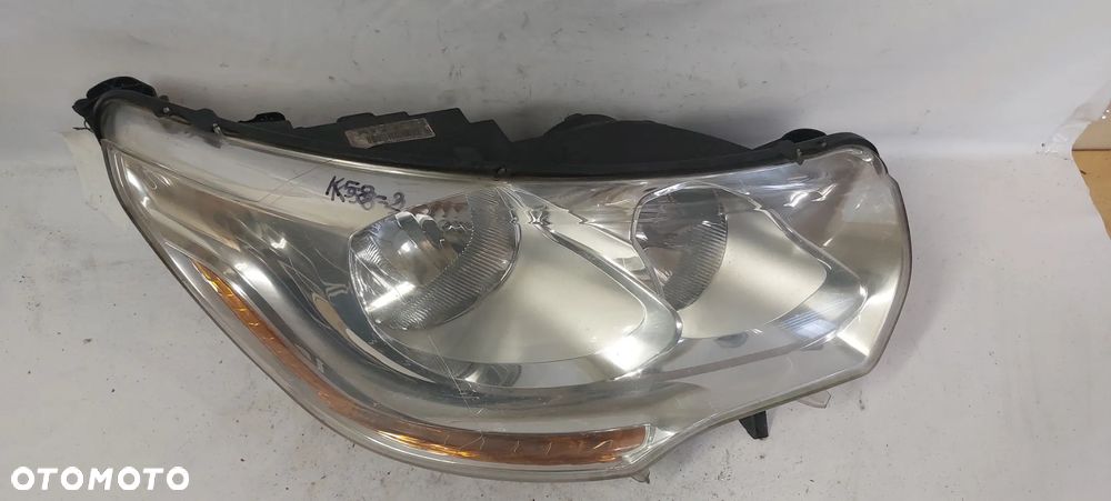.  PRZOD PRZEDNIA LAMPA PRAWA CITROEN C4 2 B7 - 2