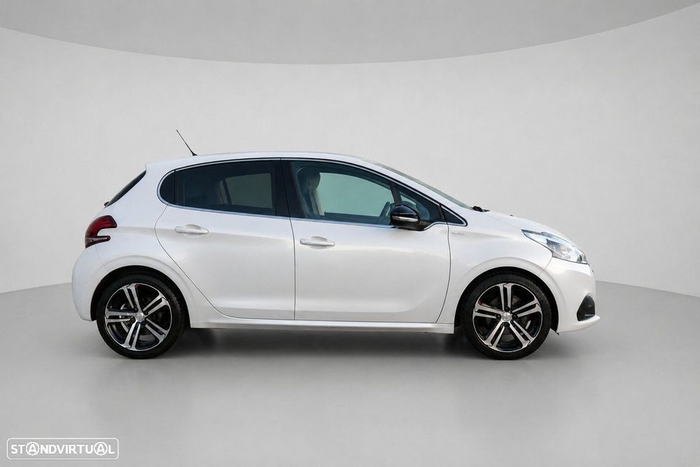 Peugeot 208 1.2 PureTech GT Line - 5