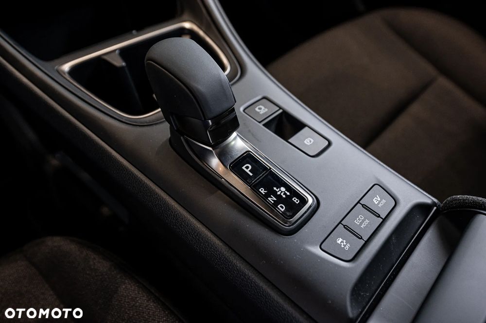 Lexus LBX 1.5 Hybrid - 16