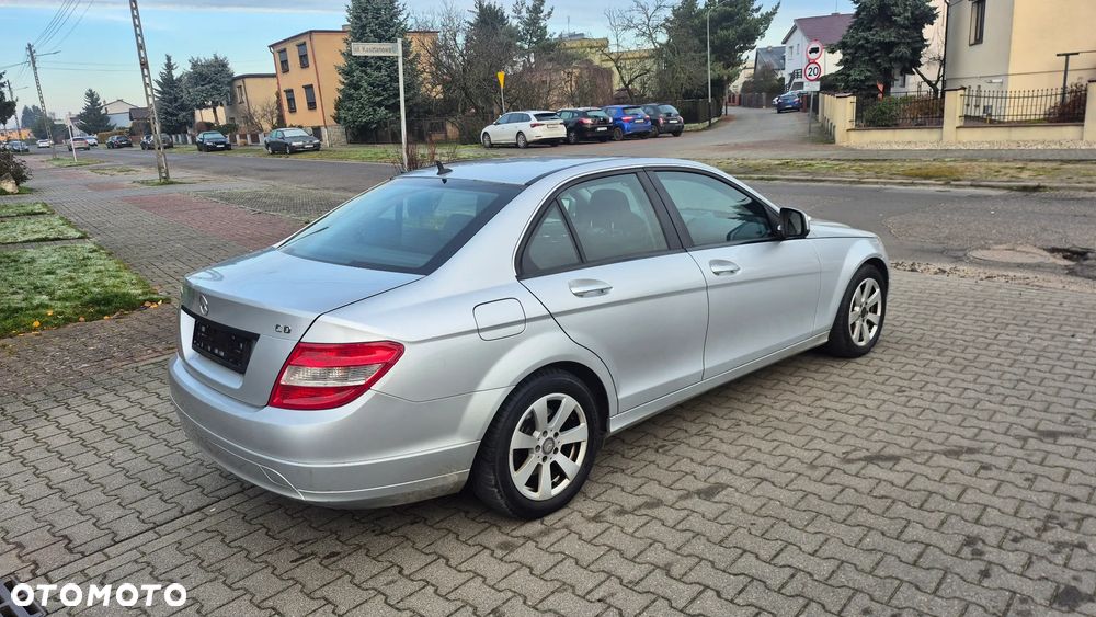 Mercedes-Benz Klasa C 220 CDI DPF Automatik - 21