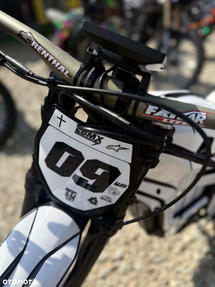 Talaria Sting R - 10