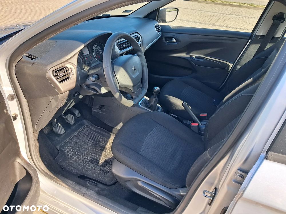 Peugeot 301 1.6 VTi Active - 24