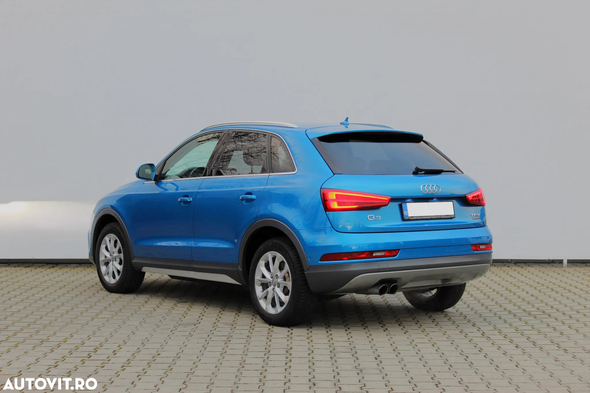 Audi Q3 2.0 TFSI Quattro Stronic Design - 3