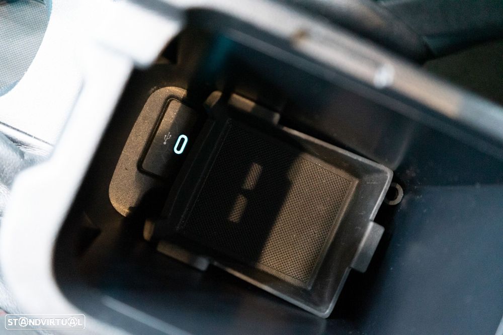 Ford Puma 1.0 EcoBoost Hybrid Aut. ST-LINE - 24