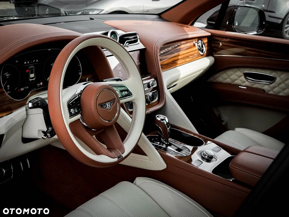 Bentley Bentayga - 16