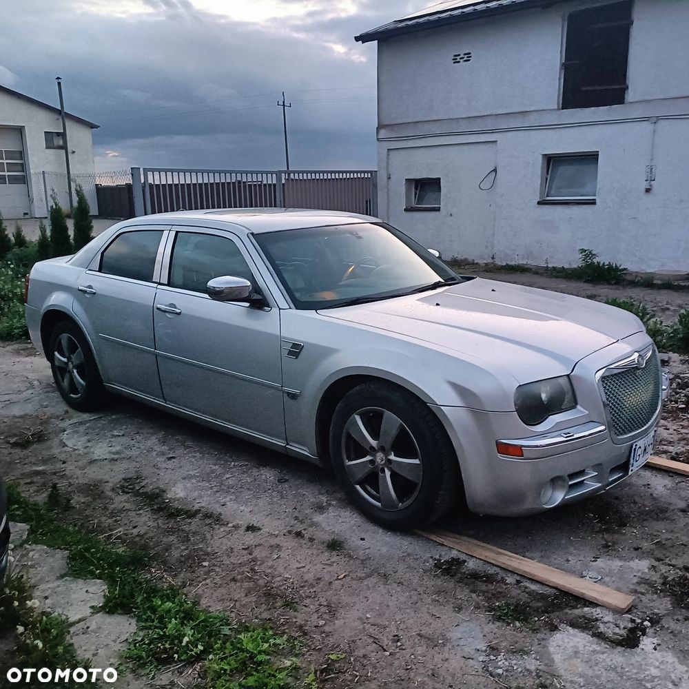 Chrysler 300C 5.7 V8 Hemi - 1