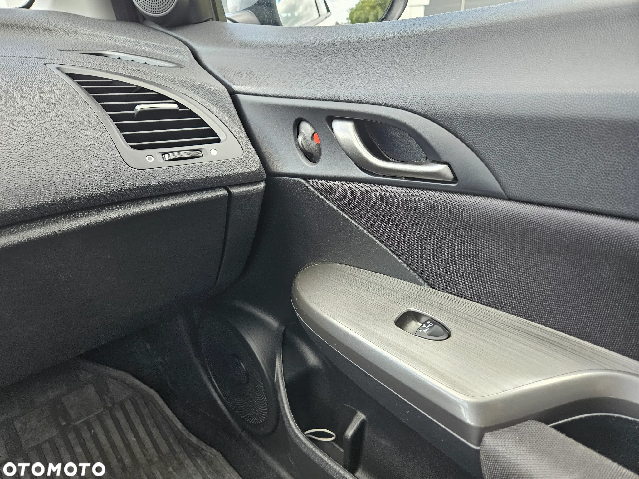 Honda Civic 1.8i-VTEC Sport - 23