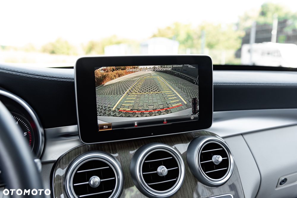 Mercedes-Benz Klasa C 220 (BlueTEC) d 7G-TRONIC AMG Line - 37